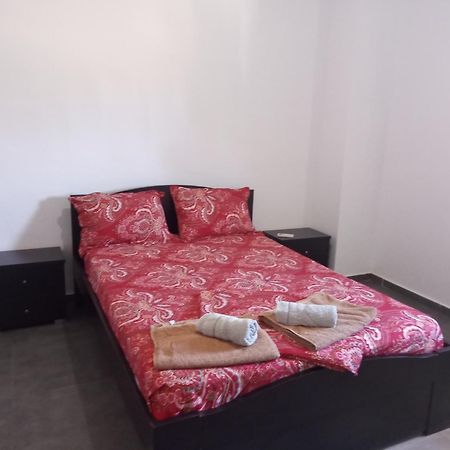 פומוס Ariadnis 3 Beds Apt חדר תמונה